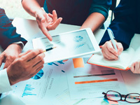 Búsqueda e identificación de activos tangibles e intangibles que pueden usarse para pagar deudas